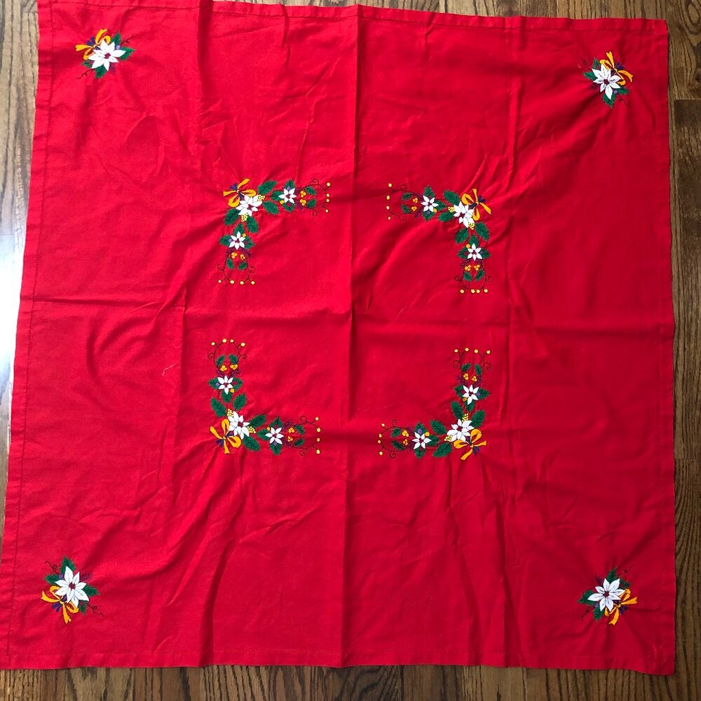 Christmas tablecloth and napkins 43x43 - hand embroidered - fair trade